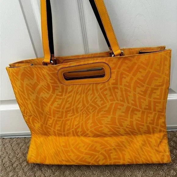 AUTH YELLOW FENDI TOTE!!! - Picture 4 of 14